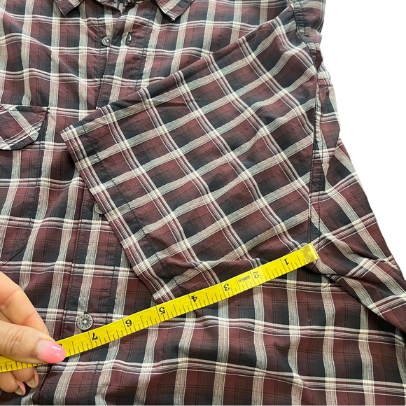 KUHL Plaid Short Sleeved Button Down Shirt size XL - Picture 9 of 10